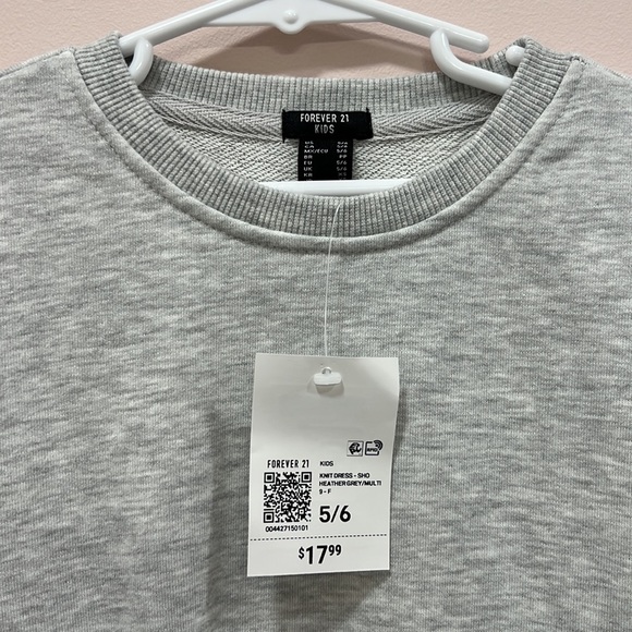 Forever 21 sweatshirt dress. Size 5/6. - Picture 2 of 3